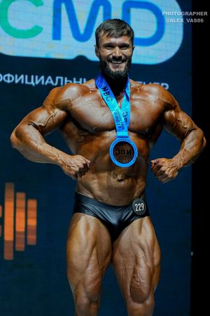 CLASSIC PHYSIQUE НОВИЧКИ